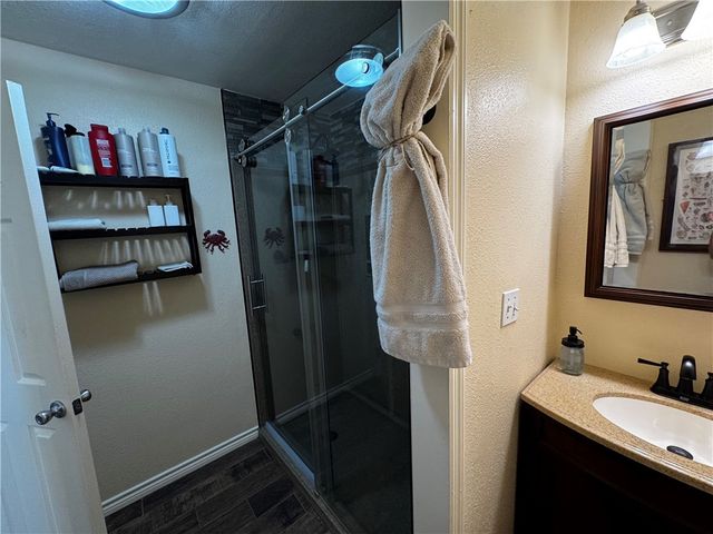 202 W Roberts Ave, Port Aransas, TX 78373