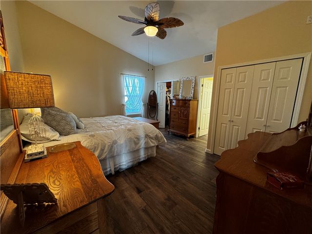 202 W Roberts Ave, Port Aransas, TX 78373