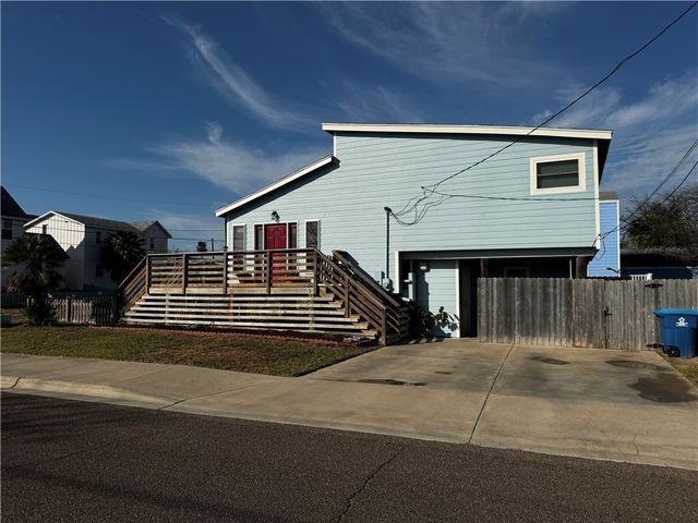 202 W Roberts Ave, Port Aransas, TX 78373