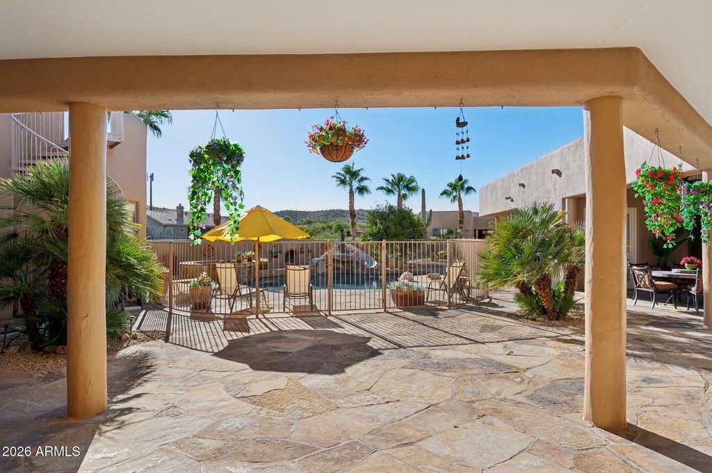 Image 10 of property listing at 16625 E LAST TRAIL Drive, Fountain Hills, AZ 85268