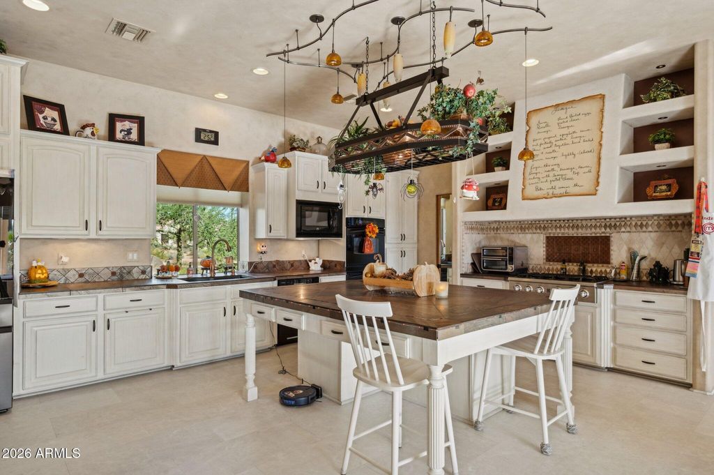 Image 34 of property listing at 16625 E LAST TRAIL Drive, Fountain Hills, AZ 85268