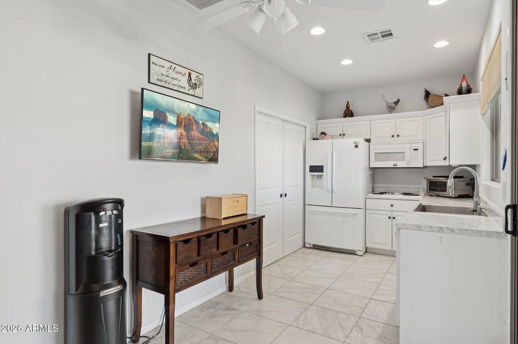 Image 75 of property listing at 16625 E LAST TRAIL Drive, Fountain Hills, AZ 85268