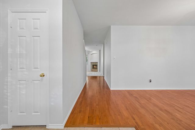 16101 Cowboy Trail, Fort Worth, TX 76247