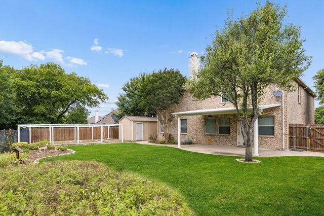 16101 Cowboy Trail, Fort Worth, TX 76247