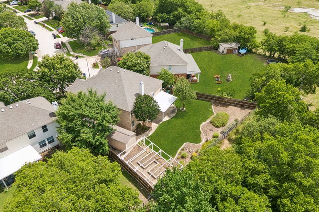 16101 Cowboy Trail, Fort Worth, TX 76247
