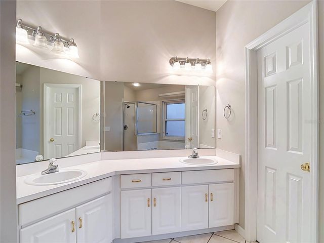 1521 BAYTHORN DRIVE, Wesley Chapel, FL 33543
