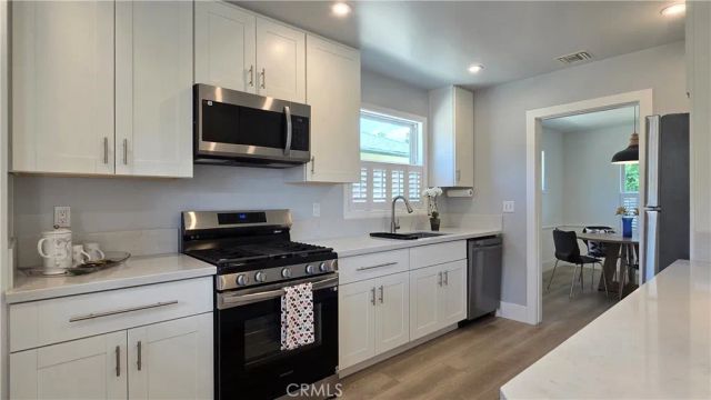 3280 Orlando Road, Pasadena, CA 91107