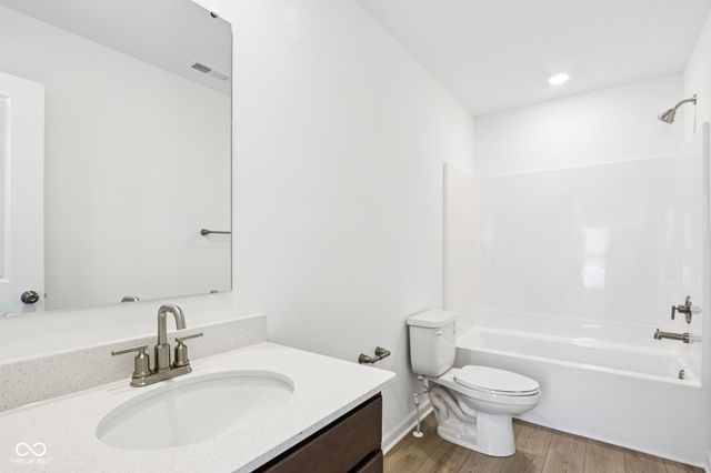 16054 Meadow Frost Court, Fishers, IN 46037