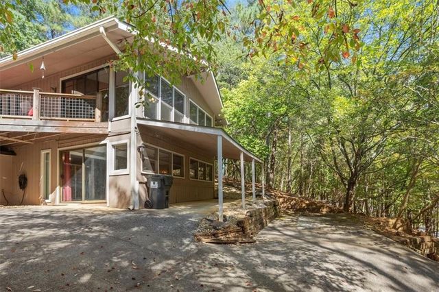 206 White Antelope Street, Waleska, GA 30183