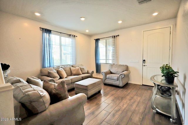3410 W T RYAN Lane, Phoenix, AZ 85041