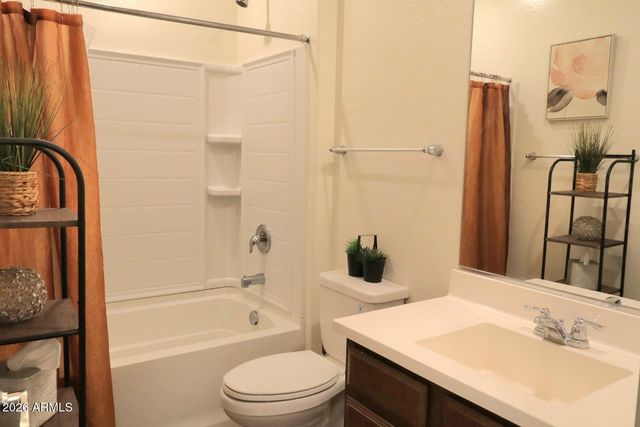 3410 W T RYAN Lane, Phoenix, AZ 85041