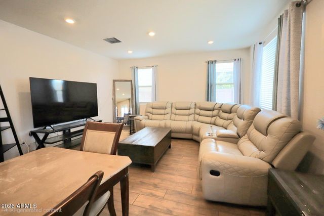 3410 W T RYAN Lane, Phoenix, AZ 85041