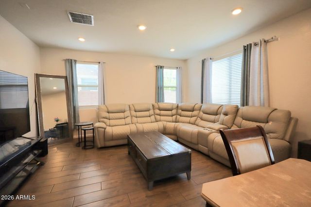 3410 W T RYAN Lane, Phoenix, AZ 85041