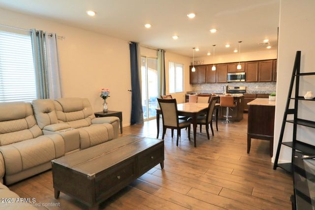 3410 W T RYAN Lane, Phoenix, AZ 85041