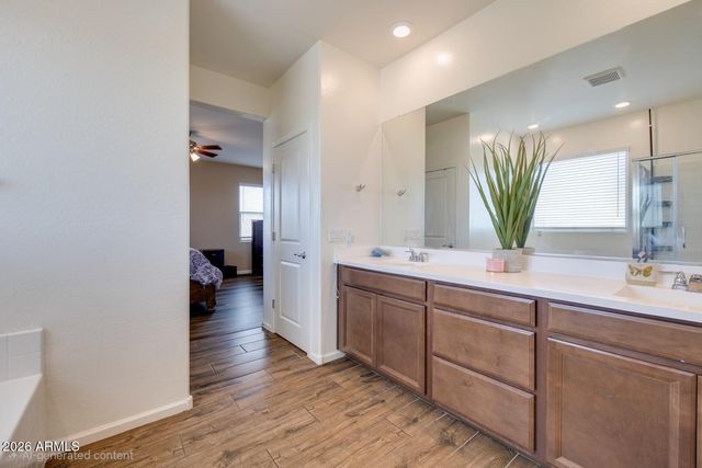3410 W T RYAN Lane, Phoenix, AZ 85041