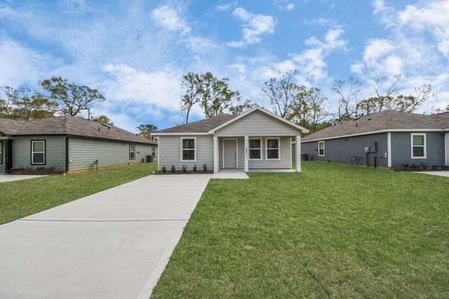 809 Jefferson Ave, Cleveland, TX 77327