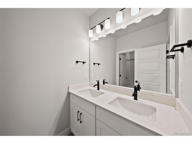 16426 Lone Wolf Pl, Parker, CO 80134