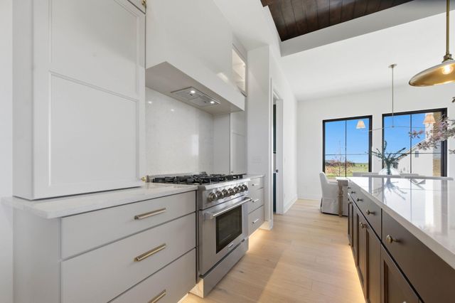 16600 W Hickory St, Goddard, KS 67052