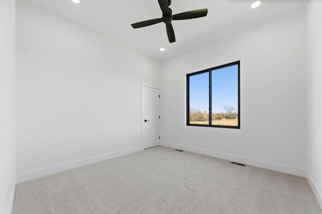 16600 W Hickory St, Goddard, KS 67052