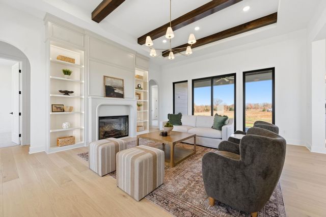 16600 W Hickory St, Goddard, KS 67052