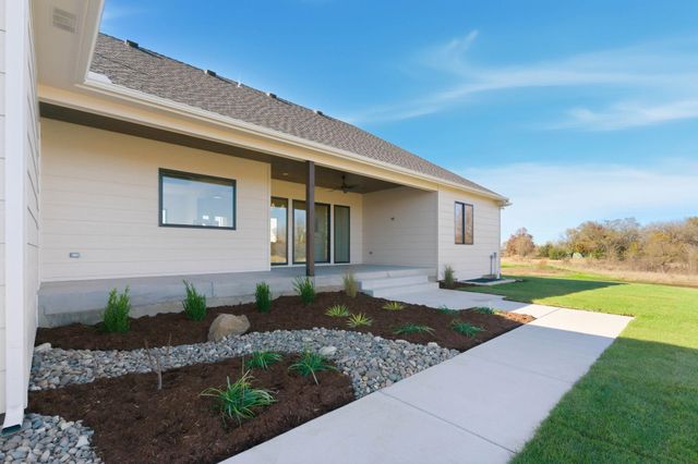 16600 W Hickory St, Goddard, KS 67052