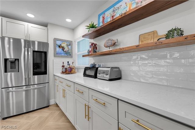 1221 SE 43rd TER, Cape Coral, FL 33904