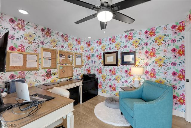 1221 SE 43rd TER, Cape Coral, FL 33904