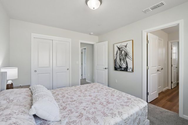 9136 Hensley Way, Elk Grove, CA 95758
