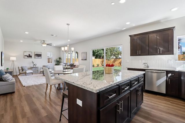 9136 Hensley Way, Elk Grove, CA 95758