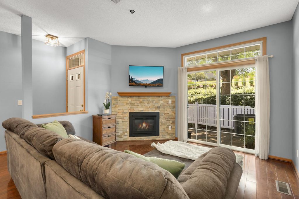 13533 Carmody Drive, Eden Prairie, MN 55344 — photo 2