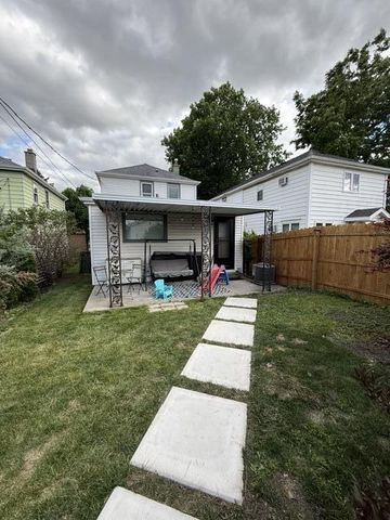 6010 W Main STREET, Milwaukee, WI 53214