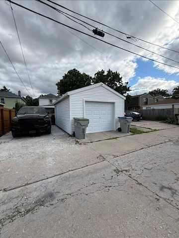 6010 W Main STREET, Milwaukee, WI 53214