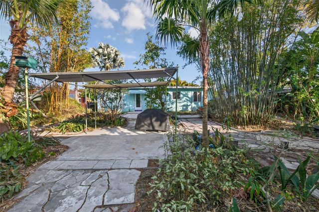 1802 Lauderdale Manor Drive, Fort Lauderdale, FL 33311