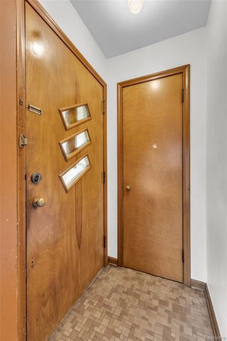 15361 Sprenger Avenue, Eastpointe, MI 48021