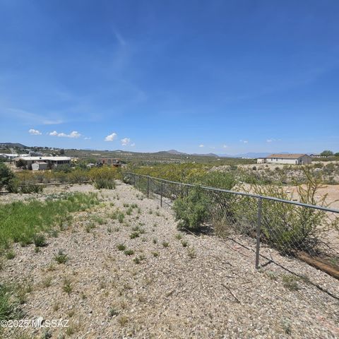 977 N Saddleback Circle, Tombstone, AZ 85638