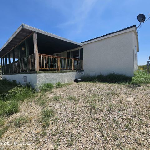 977 N Saddleback Circle, Tombstone, AZ 85638