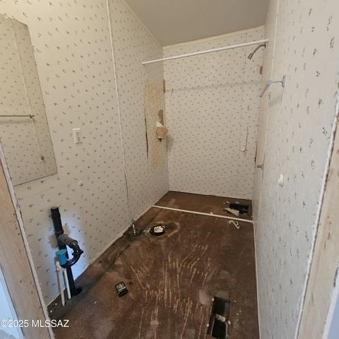 977 N Saddleback Circle, Tombstone, AZ 85638