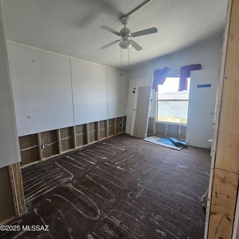 977 N Saddleback Circle, Tombstone, AZ 85638