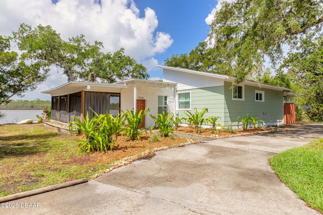 5528 W Bayshore Drive, Port Orange, FL 32127
