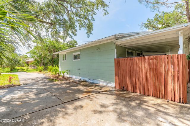 5528 W Bayshore Drive, Port Orange, FL 32127