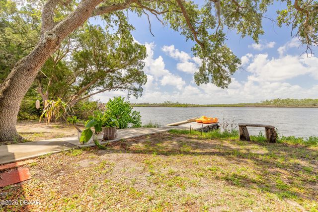 5528 W Bayshore Drive, Port Orange, FL 32127