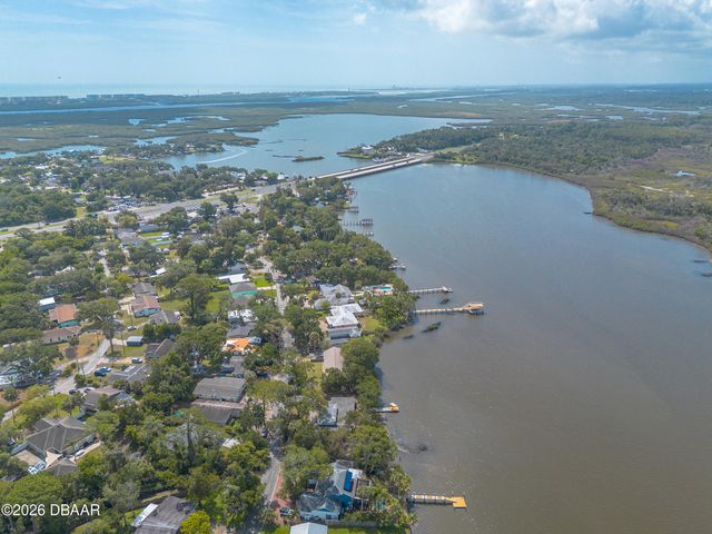 5528 W Bayshore Drive, Port Orange, FL 32127