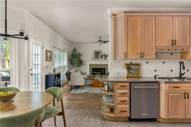 1292 Hadaway Trail, Lawrenceville, GA 30043