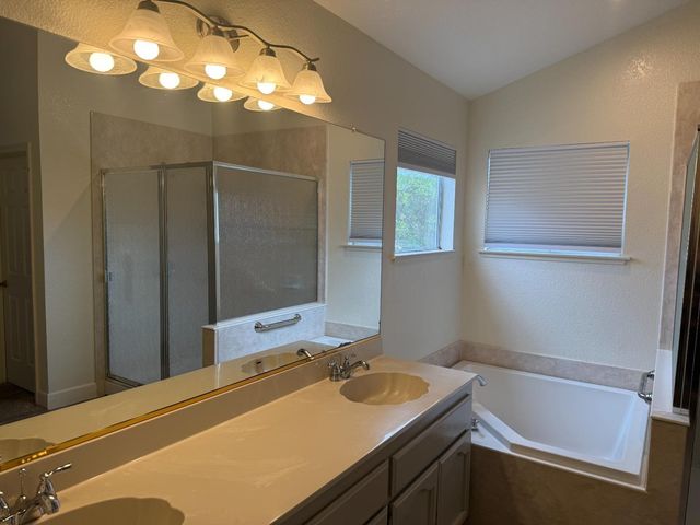 1004 Shasta Ave, Modesto, CA 95358