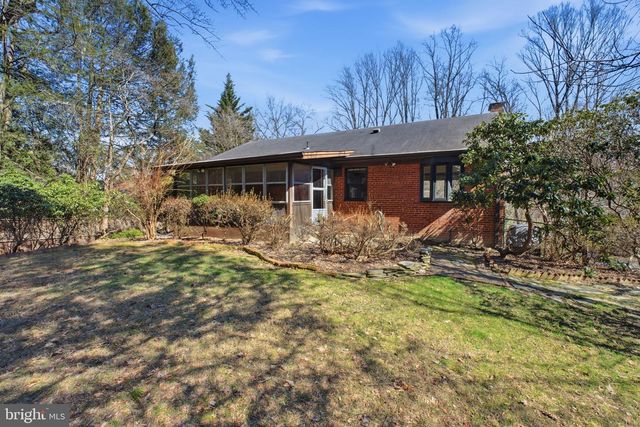 3806 HOWARD ST, Annandale, VA 22003