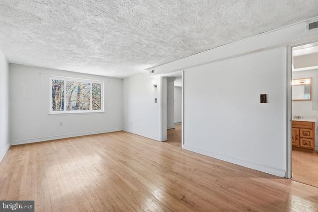 3806 HOWARD ST, Annandale, VA 22003