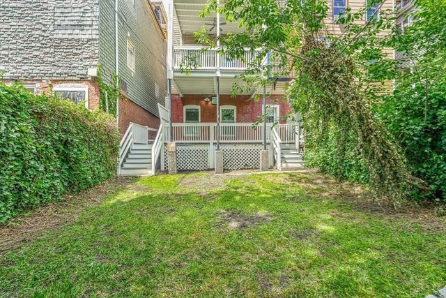 111 Eutaw St. 1B, Boston, MA 02128
