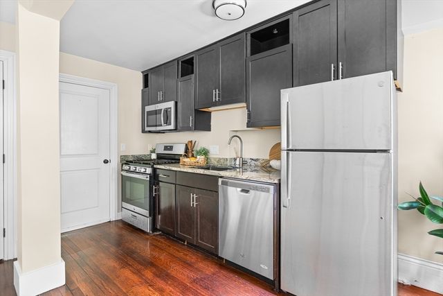 111 Eutaw St. 1B, Boston, MA 02128