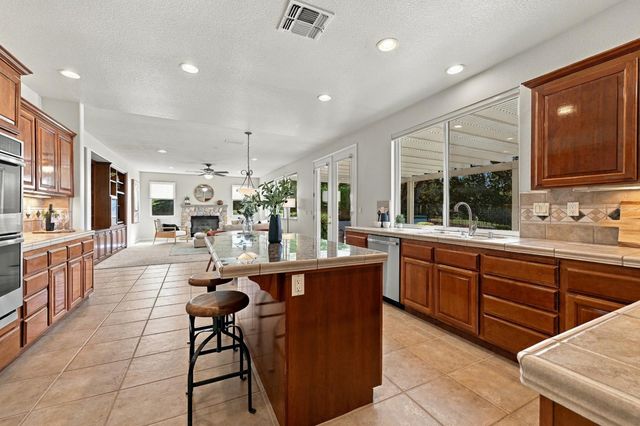 2605 Mariella Dr, Rocklin, CA 95765