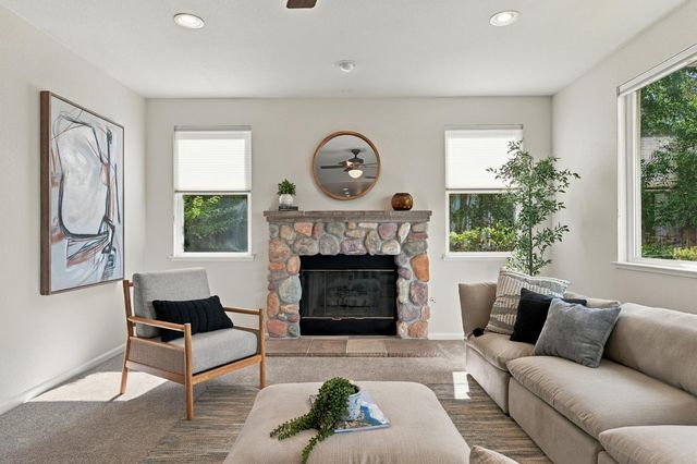 2605 Mariella Dr, Rocklin, CA 95765